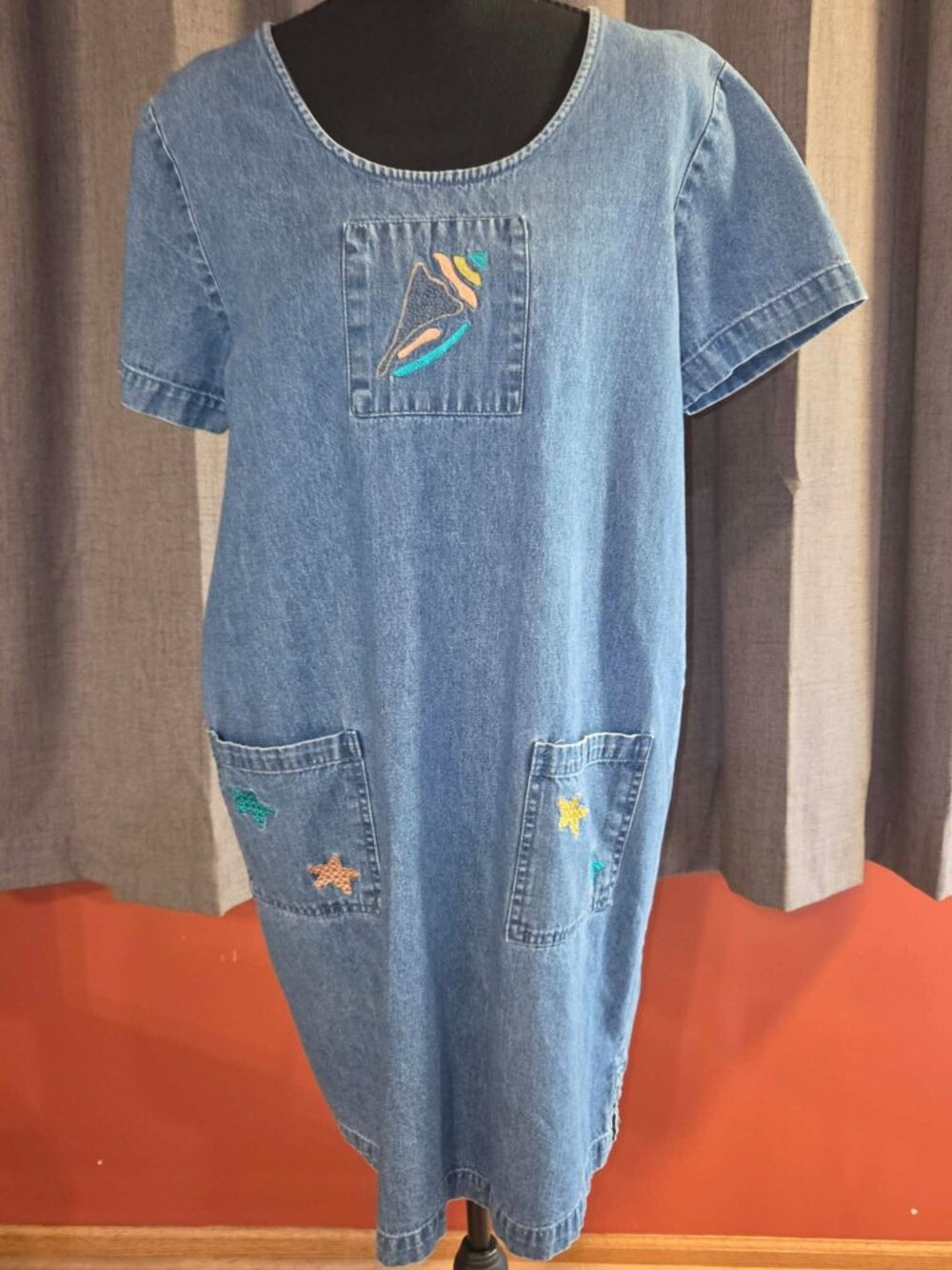 Blue J. Vintage Denim Seashell Embroidered Midi Dress Medium